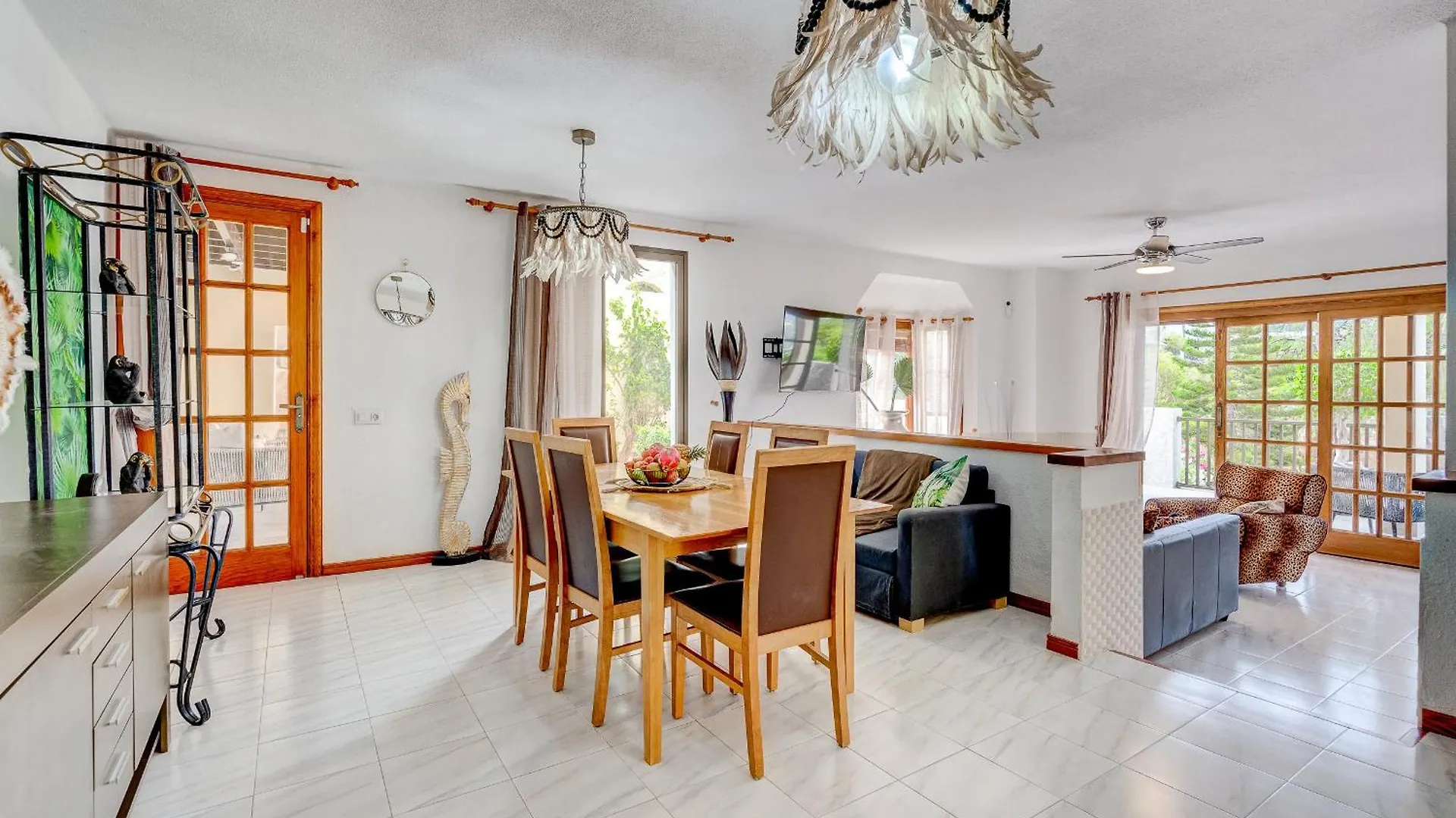 Villa Natali ,Luxury 3-Levels Large Villa On Tenerife, Ocean View, Private Poo L& Barbecue Area Costa Adeje  Spagna