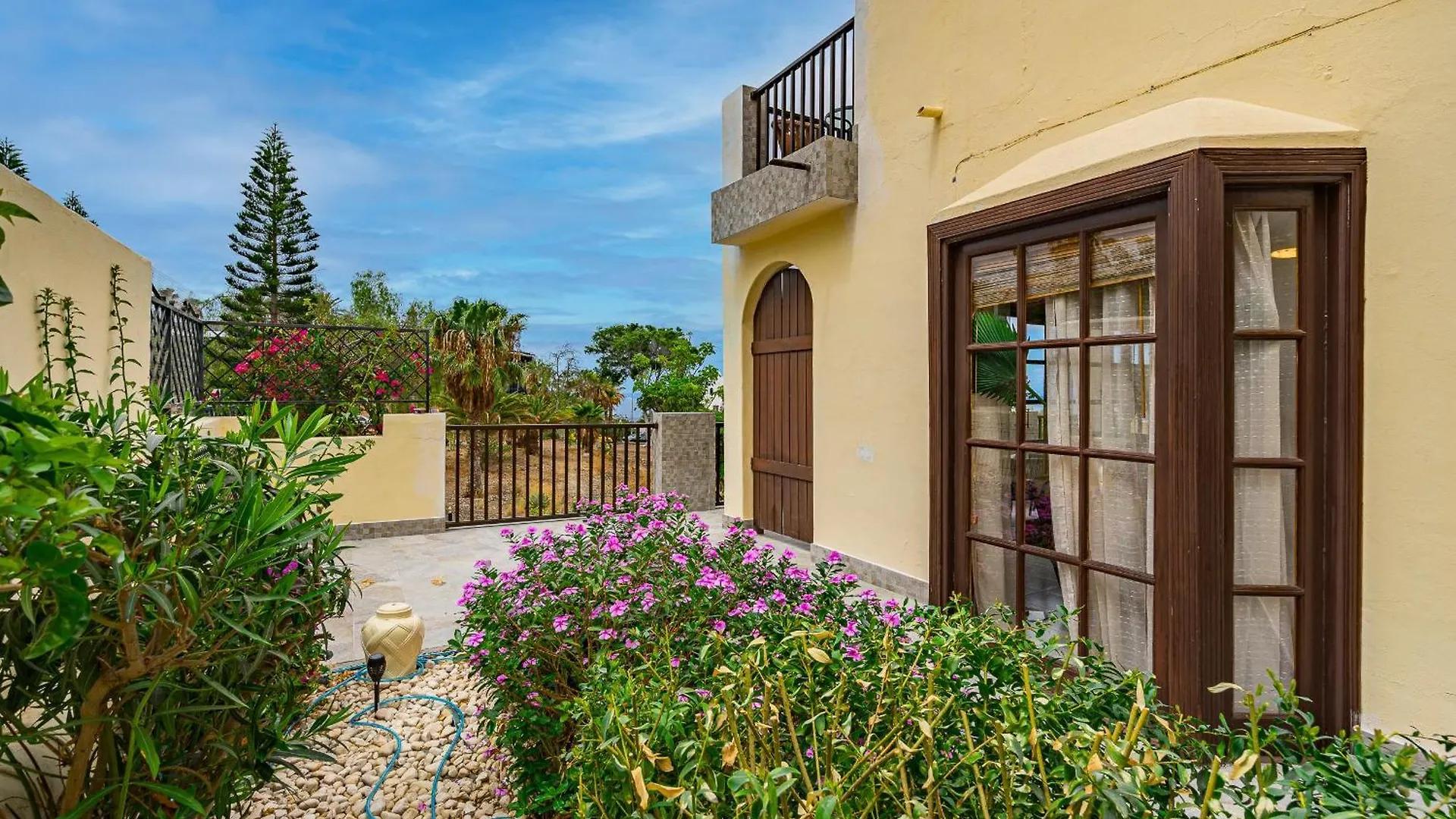 Villa Natali ,Luxury 3-Levels Large Villa On Tenerife, Ocean View, Private Poo L& Barbecue Area Costa Adeje  Spagna